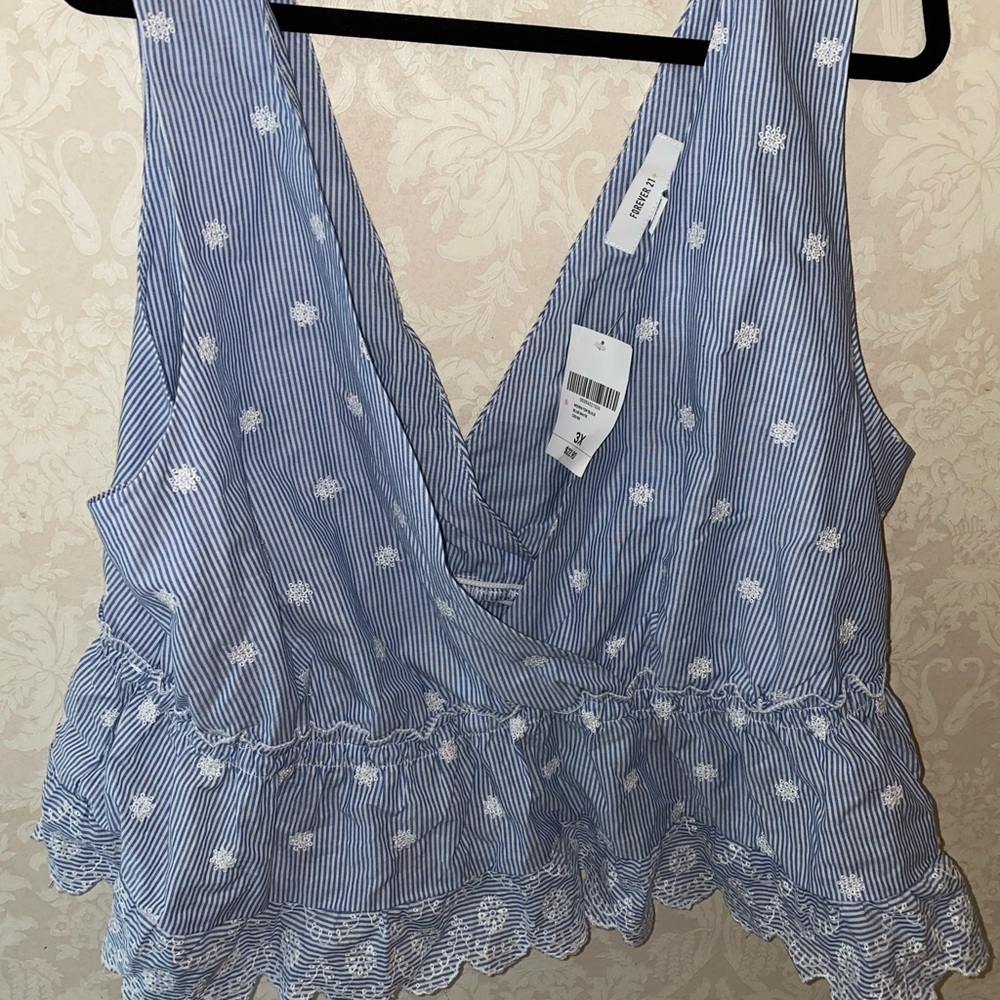 Blouse never worn